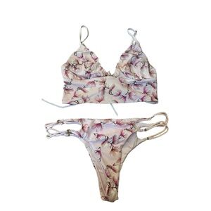 Frankie’s floral bikini set